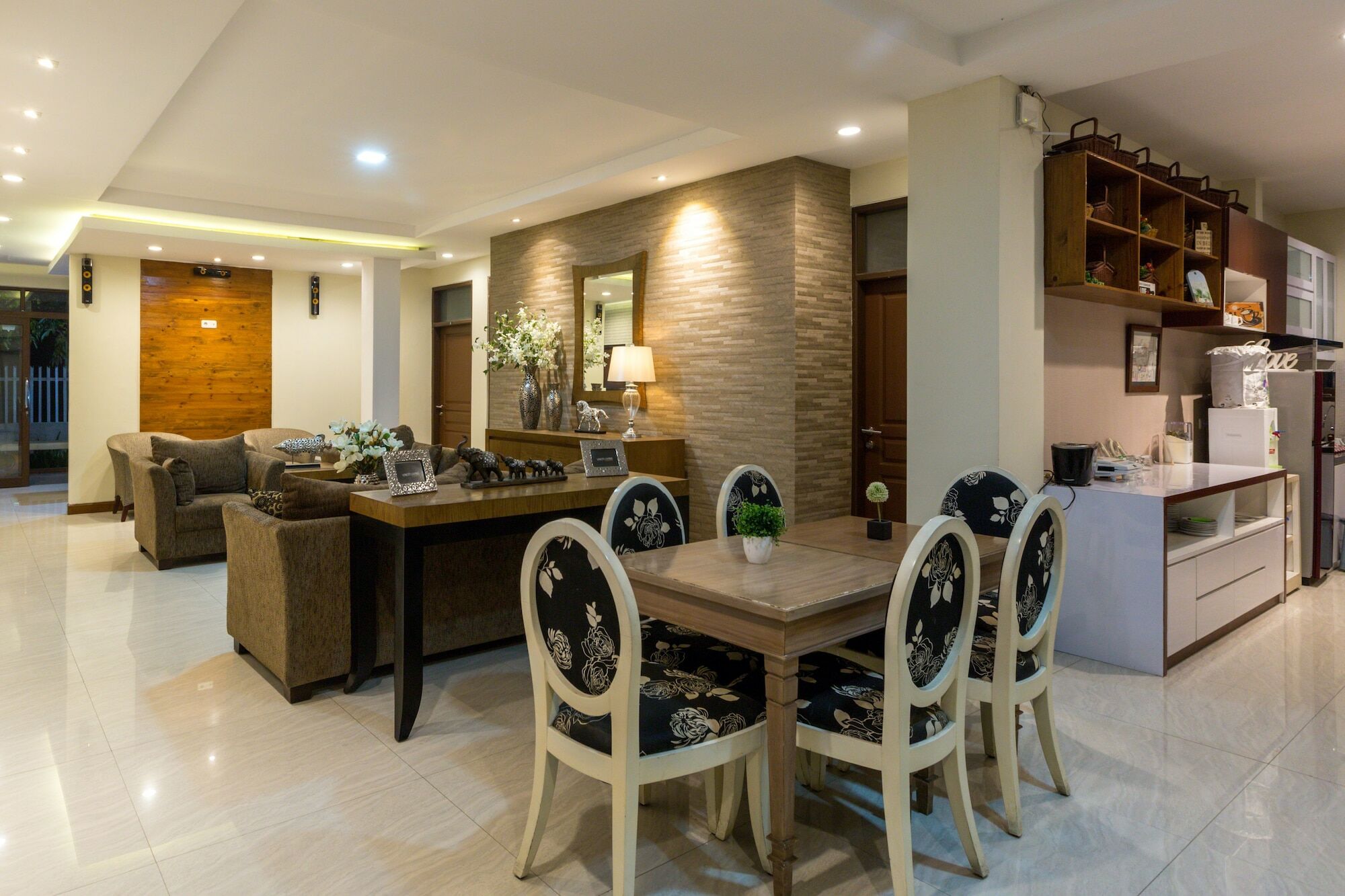 Jayagiri Guesthouse By Belgareti Lembang Zewnętrze zdjęcie