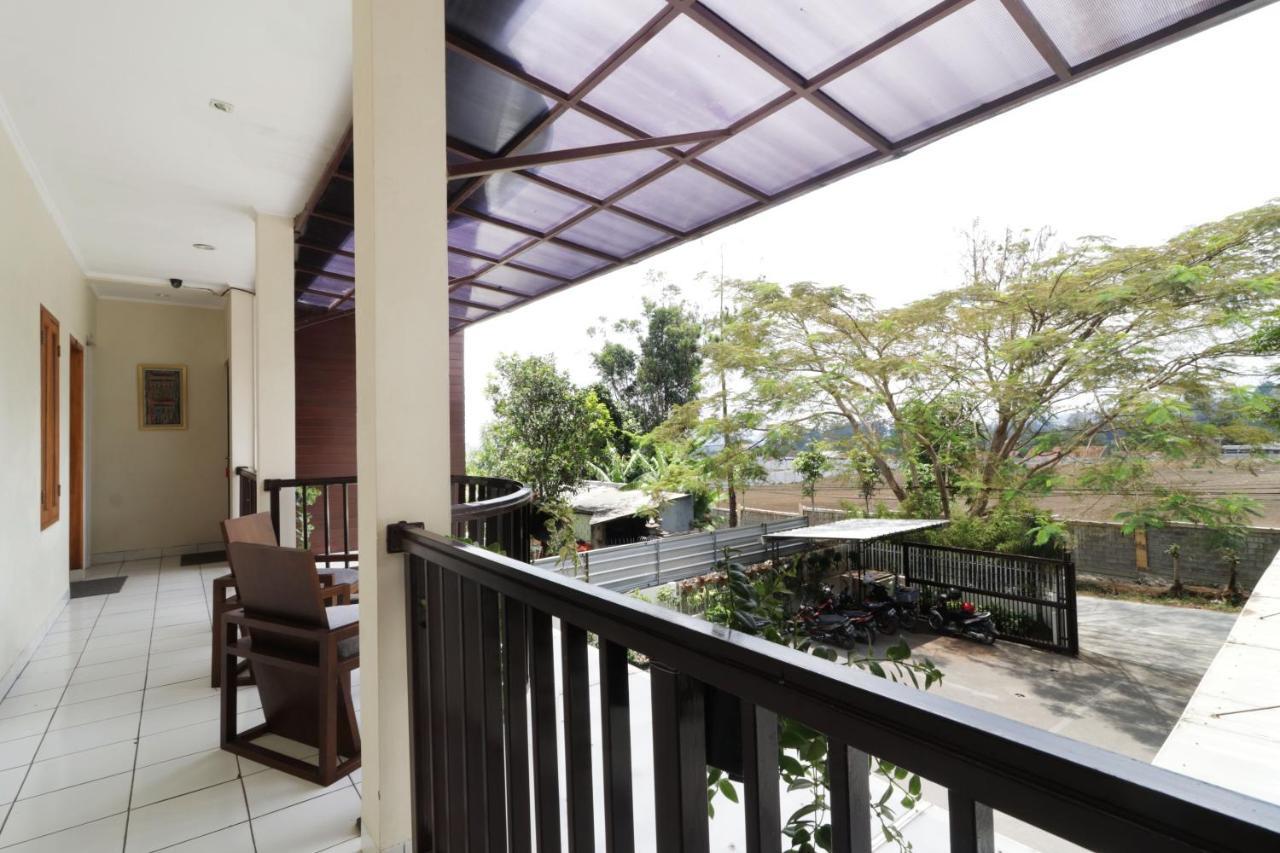 Jayagiri Guesthouse By Belgareti Lembang Zewnętrze zdjęcie